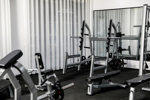 鍛煉場健身設施運動器械器材健身房攝影圖 st攝影